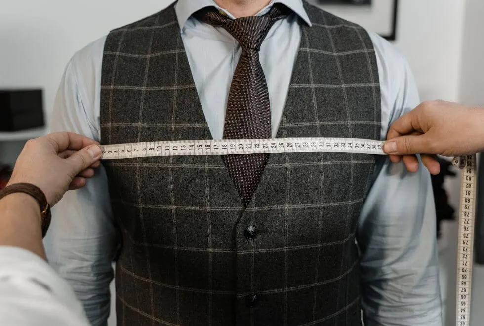 Tailor-Made Suit vs Altered Suit: Which One Is Right for You?